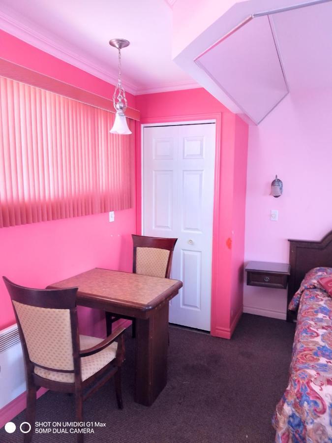 Motel Sainte Catherine Exterior photo